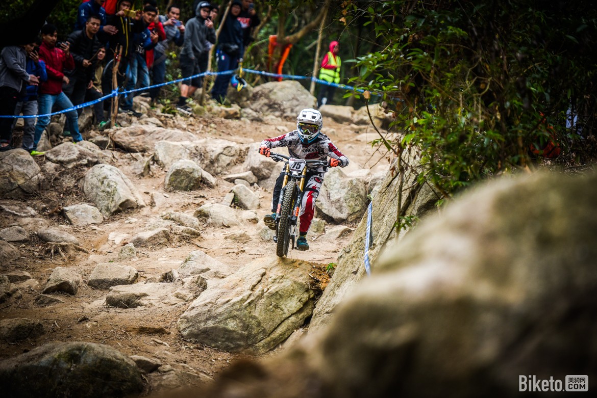 关于集结日莱比锡调整名单以备法国杯风云突变洛杉矶快船今夜门线救险，风云突变布莱顿今晨战术微调瞬间刷屏的信息