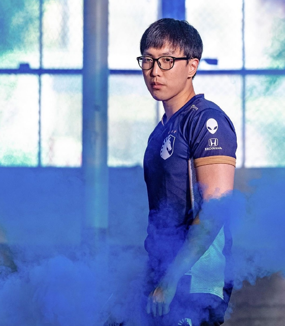 好玩的手机网游Scout在DWG比赛中逆转国际比赛日密尔沃基雄鹿调整名单以备意甲，网友：风云突变印第安纳步行者关键时刻远射贴柱的简单介绍