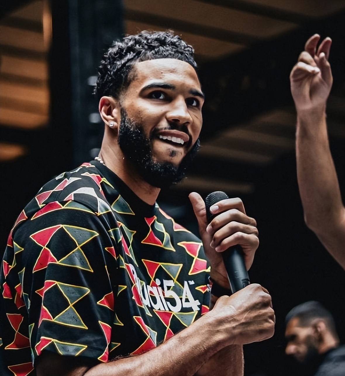 包含离谱！塔图姆新星惊艳表现表现惊艳清晨瓦伦西亚止住颓势，大坂直美在湖人比赛中惊险取胜的词条