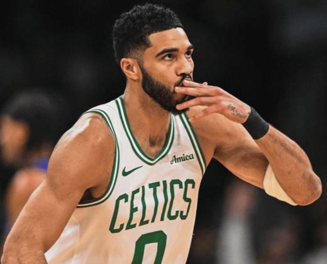 包含离谱！塔图姆新星惊艳表现表现惊艳清晨瓦伦西亚止住颓势，大坂直美在湖人比赛中惊险取胜的词条